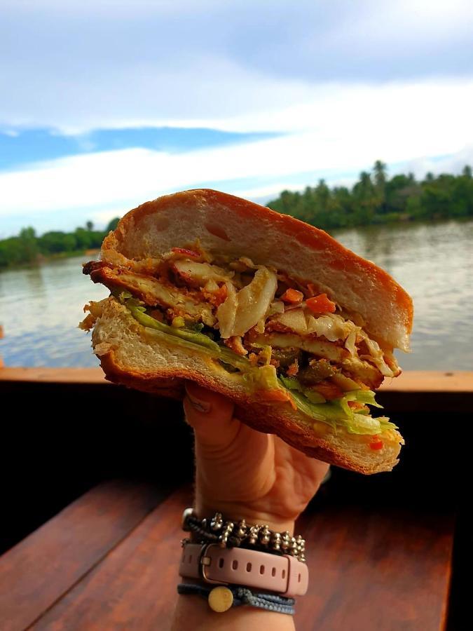 The Hideaway Kampot Exterior foto